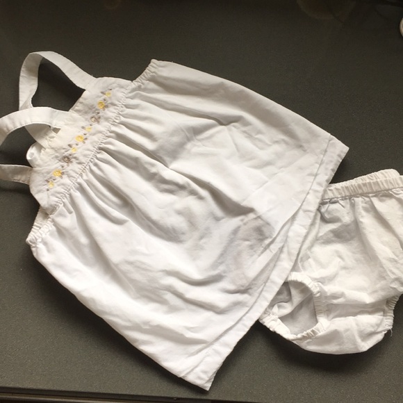 Janie and Jack Other - Janie and Jack 2 piece outfit 12-18mo